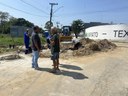 Preparação para obras de asfalto no Guedes